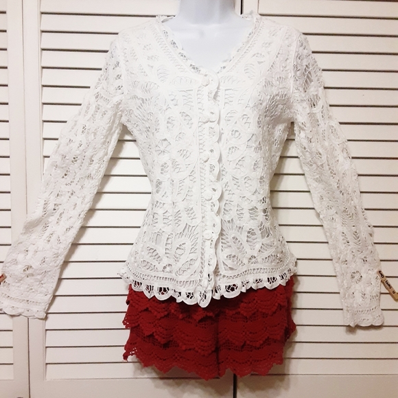 Romantic Lace Selene Sport Snap closure Jacket/Blouse - Picture 2 of 16